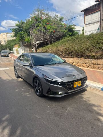יונדאי אלנטרה