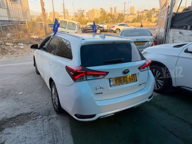 טויוטה אוריס