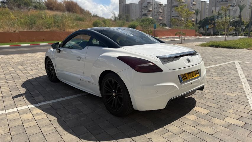 מודעת רכב פיג'ו RCZ 1