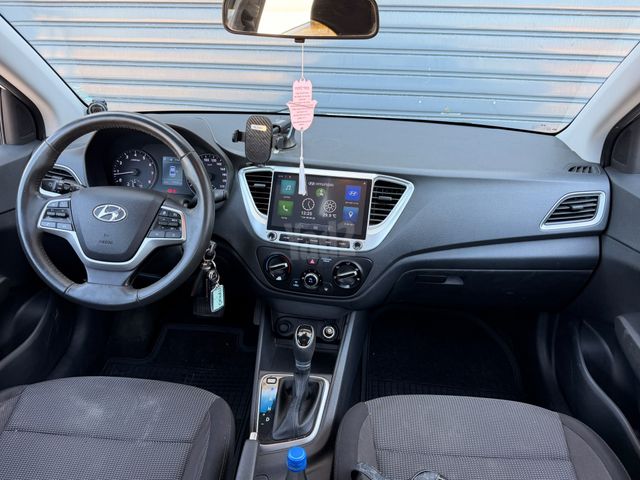 יונדאי אקסנט i25