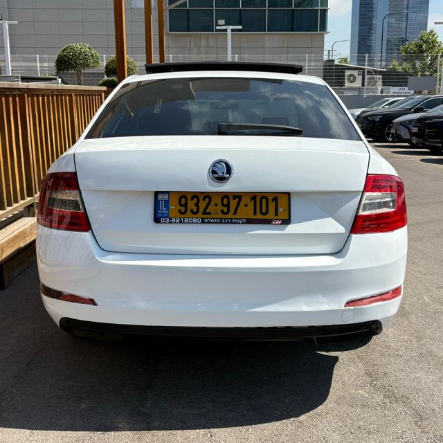 סקודה אוקטביה