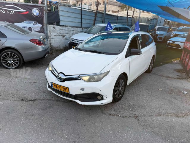 מודעת רכב טויוטה אוריס