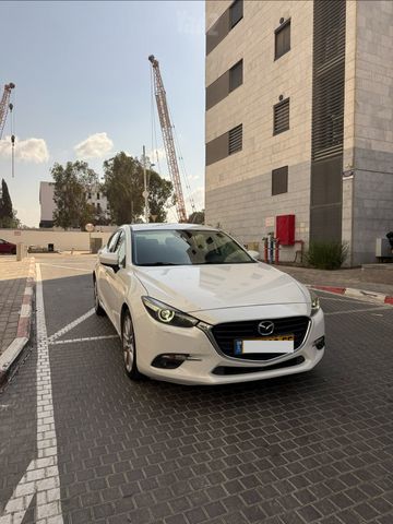 מאזדה 3