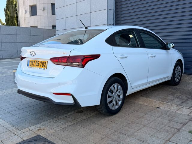 יונדאי אקסנט i25