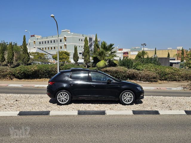 סיאט לאון