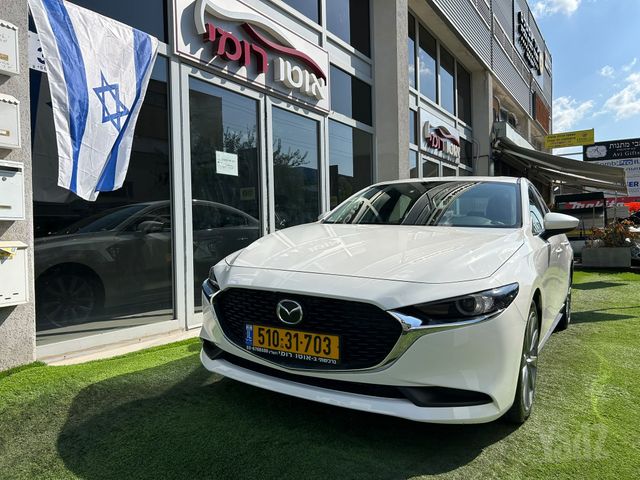 מאזדה 3