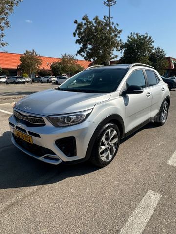 מודעת רכב קיה סטוניק