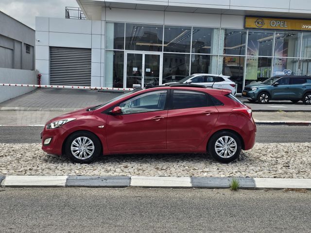 יונדאי i30