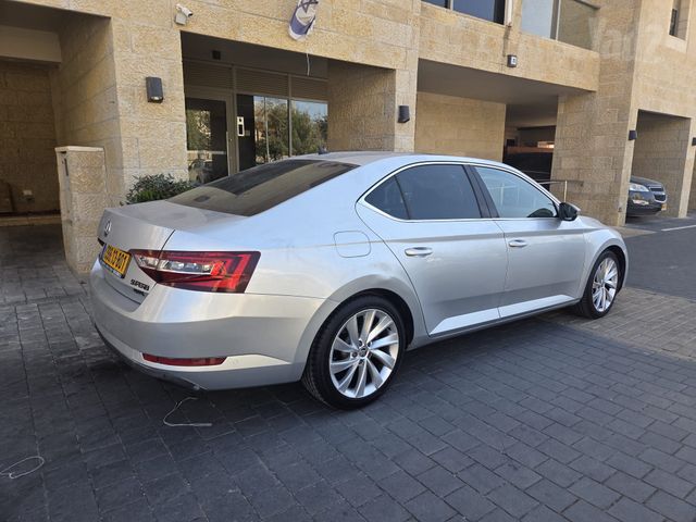 סקודה סופרב