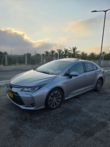 מודעת רכב טויוטה קורולה