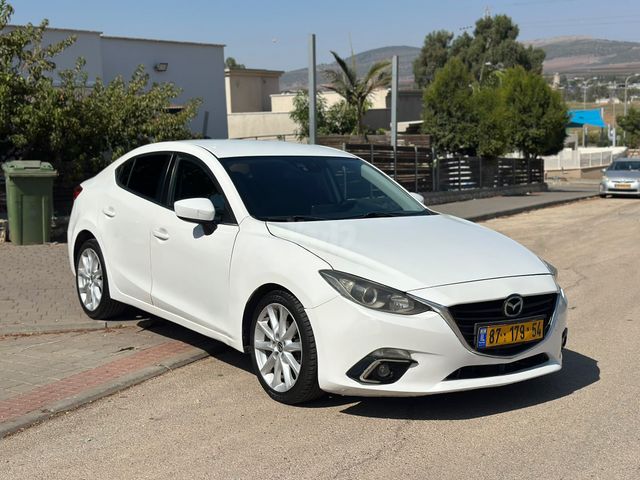 מאזדה 3