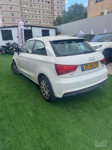 אאודי A1