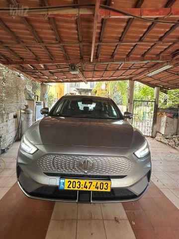 אם ג'י ZS