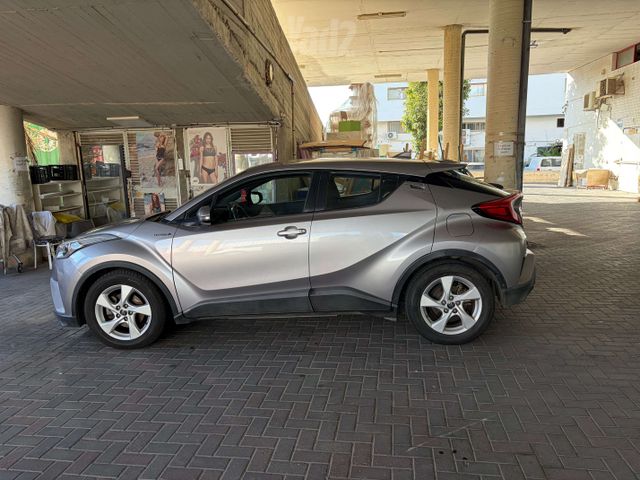 C-HR Club היברידי אוט׳ 1.8 (98 כ״ס) [2018-2021]