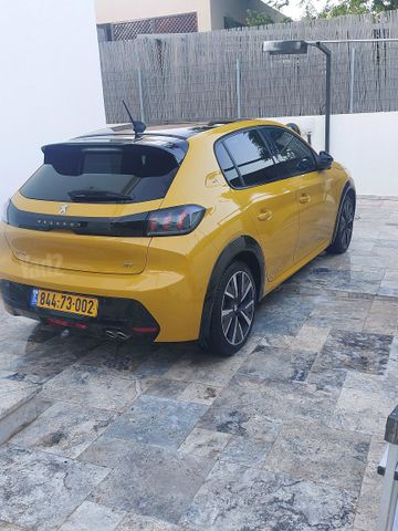 פיג'ו 208