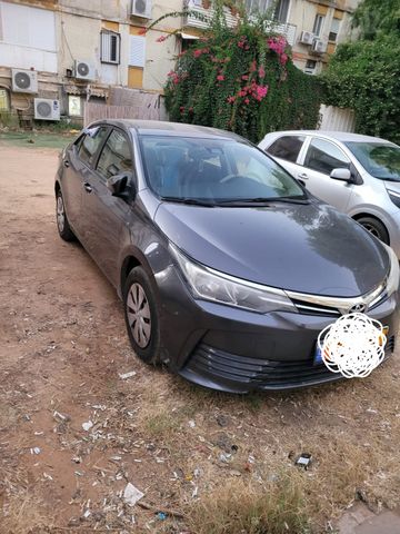 טויוטה קורולה