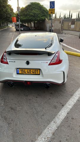 ניסאן 370Z