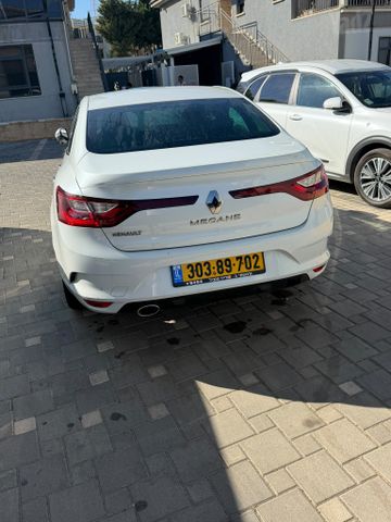 רנו מגאן