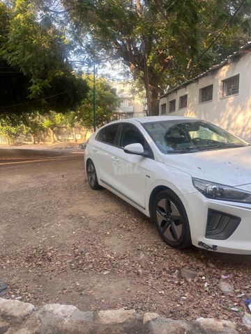 יונדאי איוניק
