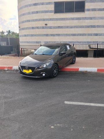 מאזדה 3