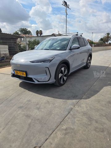 ג׳ילי גלקסי E5