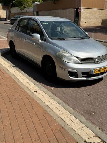 ניסאן טידה