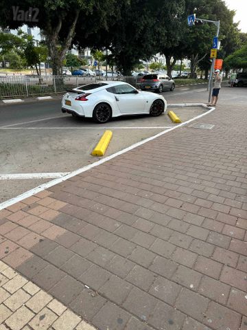 ניסאן 370Z