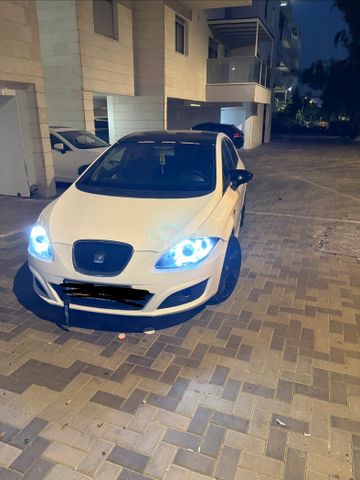 סיאט לאון