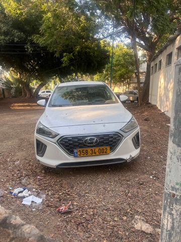 יונדאי איוניק