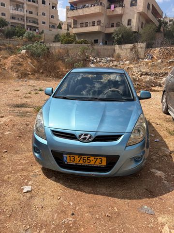 יונדאי i20