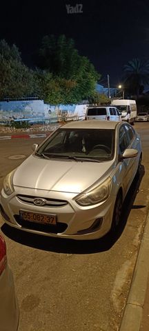 יונדאי אקסנט i25
