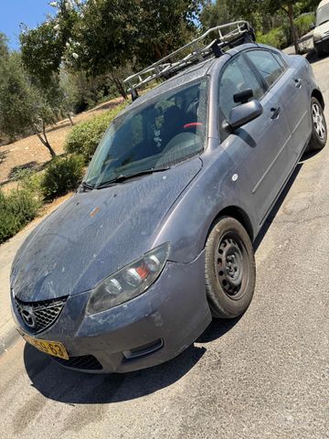מודעת רכב מאזדה 3