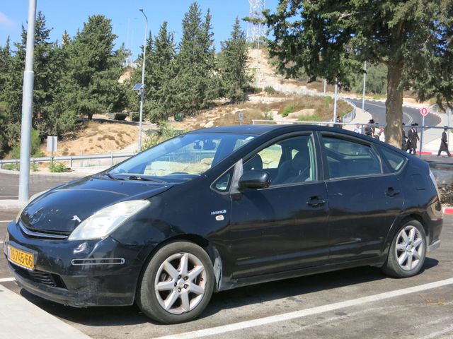 טויוטה פריוס