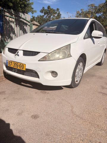 מודעת רכב מיצובישי גרנדיס