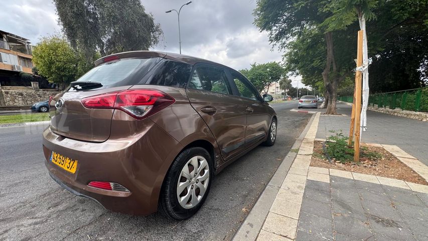 יונדאי i20