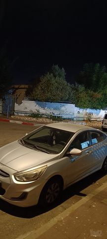 יונדאי אקסנט i25