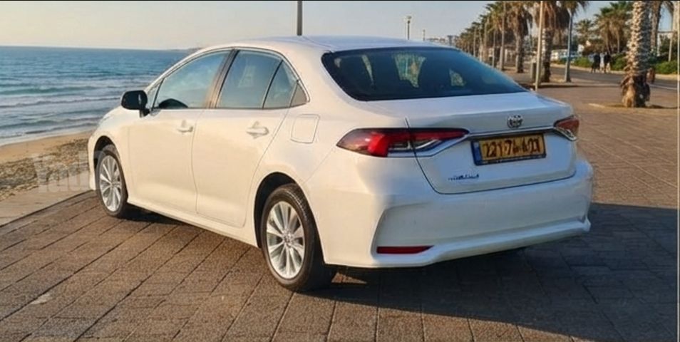 טויוטה קורולה
