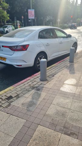 רנו מגאן