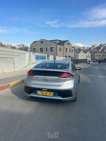 יונדאי איוניק