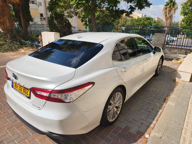 טויוטה קאמרי