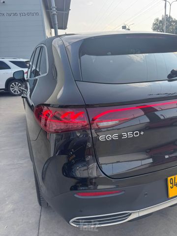 מרצדס-בנץ EQE SUV