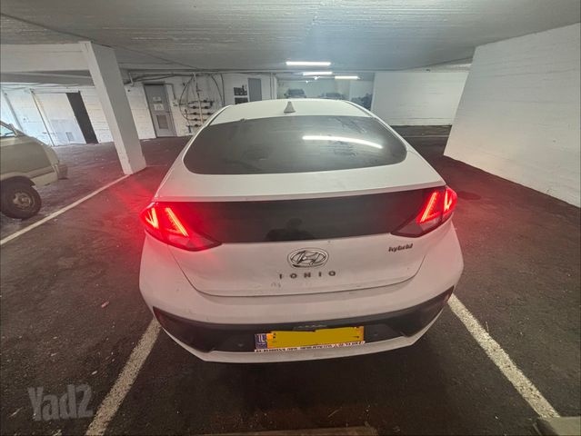 יונדאי איוניק