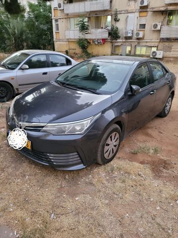 טויוטה קורולה