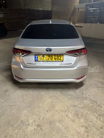 מודעת רכב טויוטה קורולה