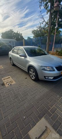 סקודה אוקטביה
