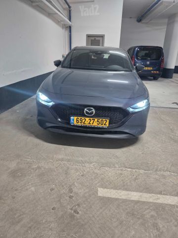מאזדה 3