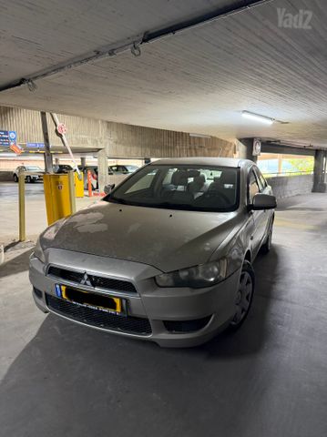 מיצובישי לנסר