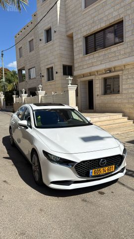 מאזדה 3