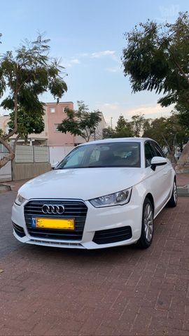 מודעת רכב אאודי A1