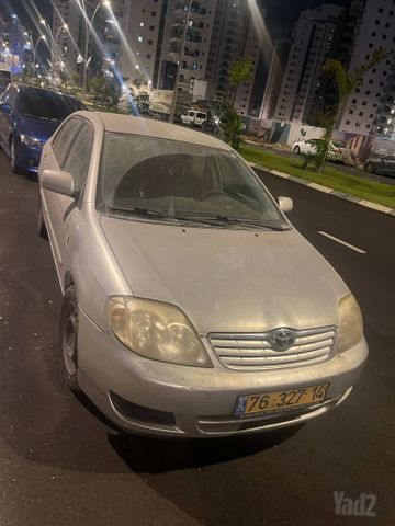 טויוטה קורולה